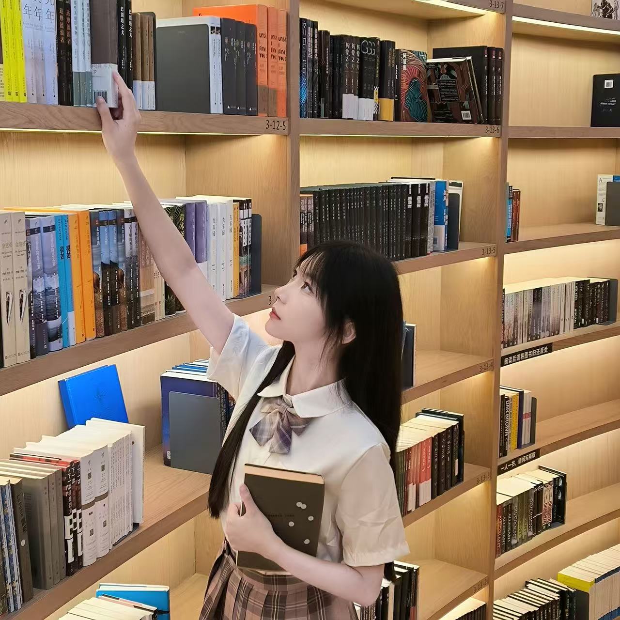 罗蓉